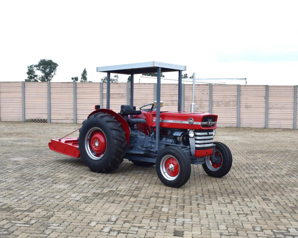 Massey Ferguson 135 Tractor