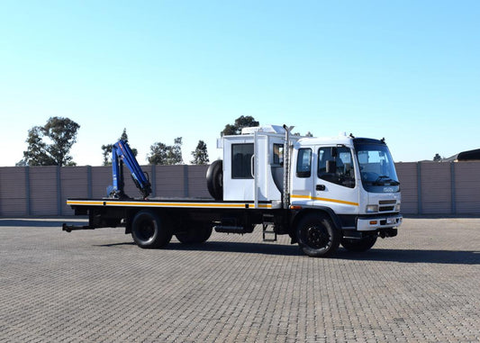 2013 Isuzu FSR 700 CRANE TRUCK