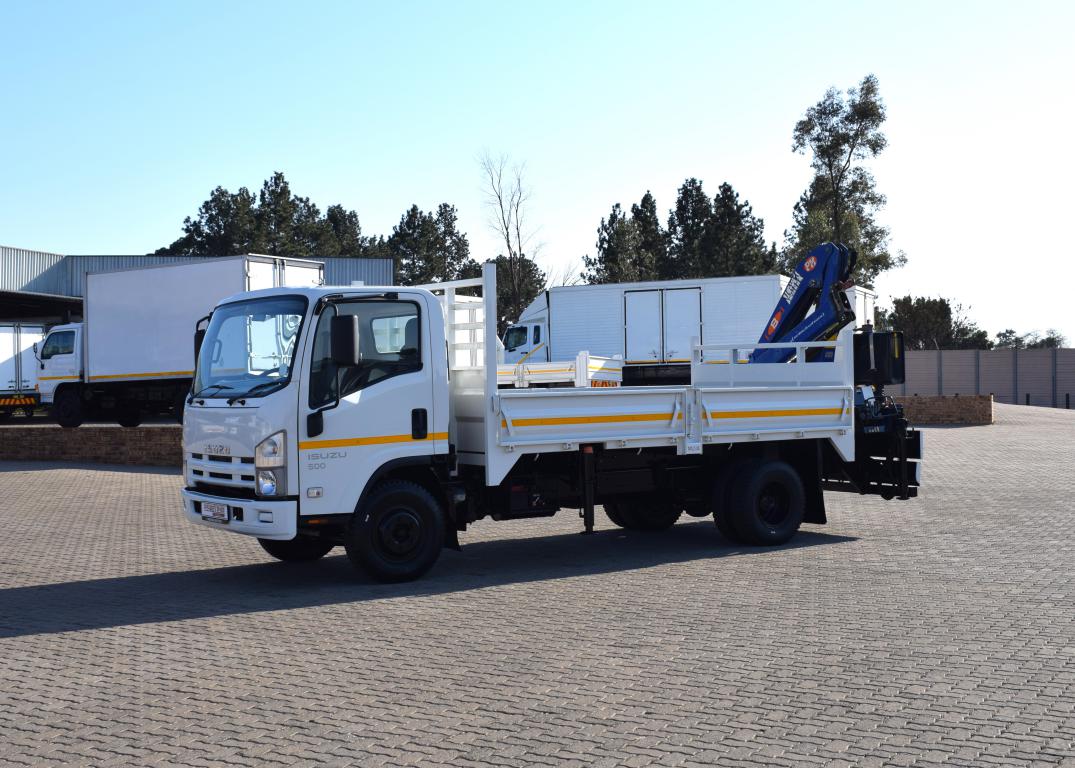 2014 Isuzu NQR 500 DROPSIDE & CRANE TRUCK