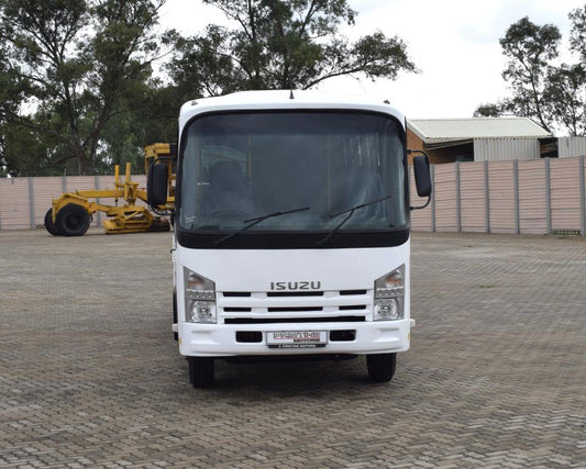 2015 Isuzu NQR 500 36-SEATER BUS