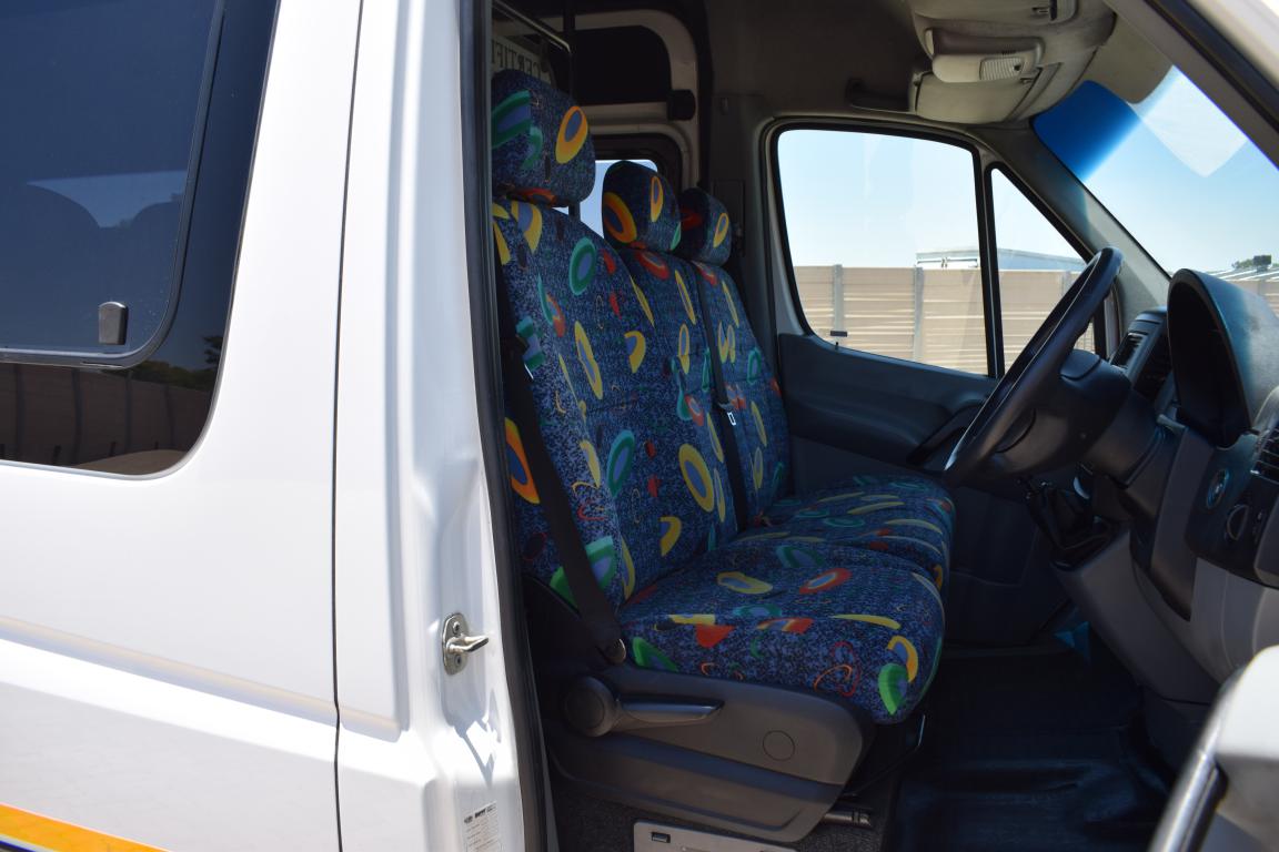 2014 VW Crafter 50 2.0 BiTDI HR 120 KW 23-Seater Bus