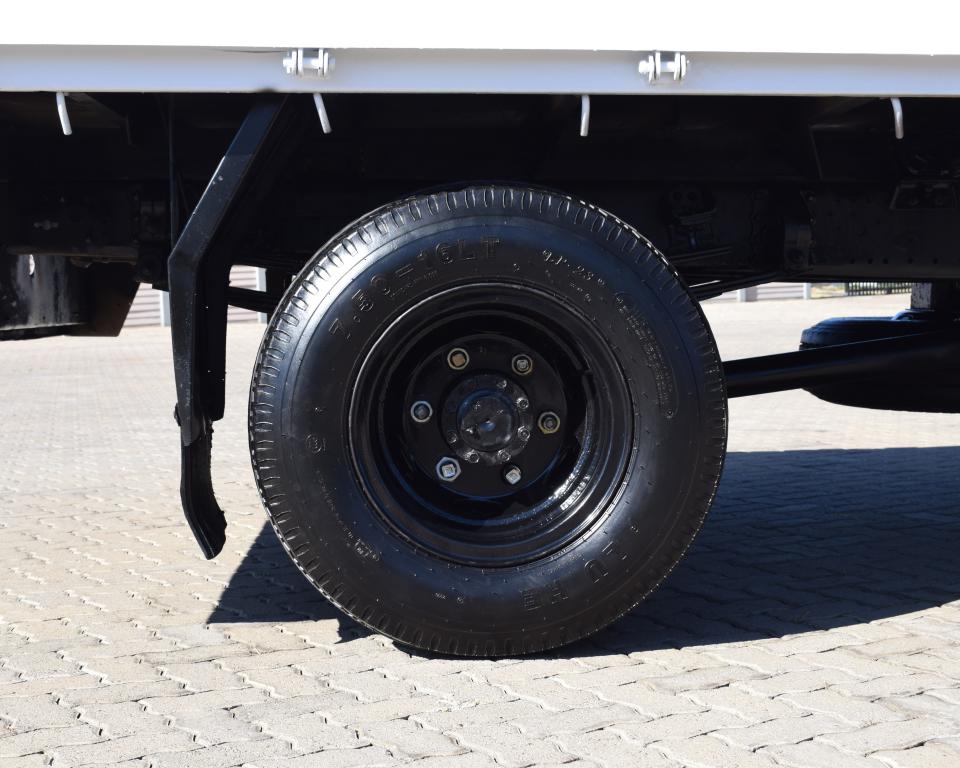 2008 Fuso Canter FE7-136 Dropside Truck