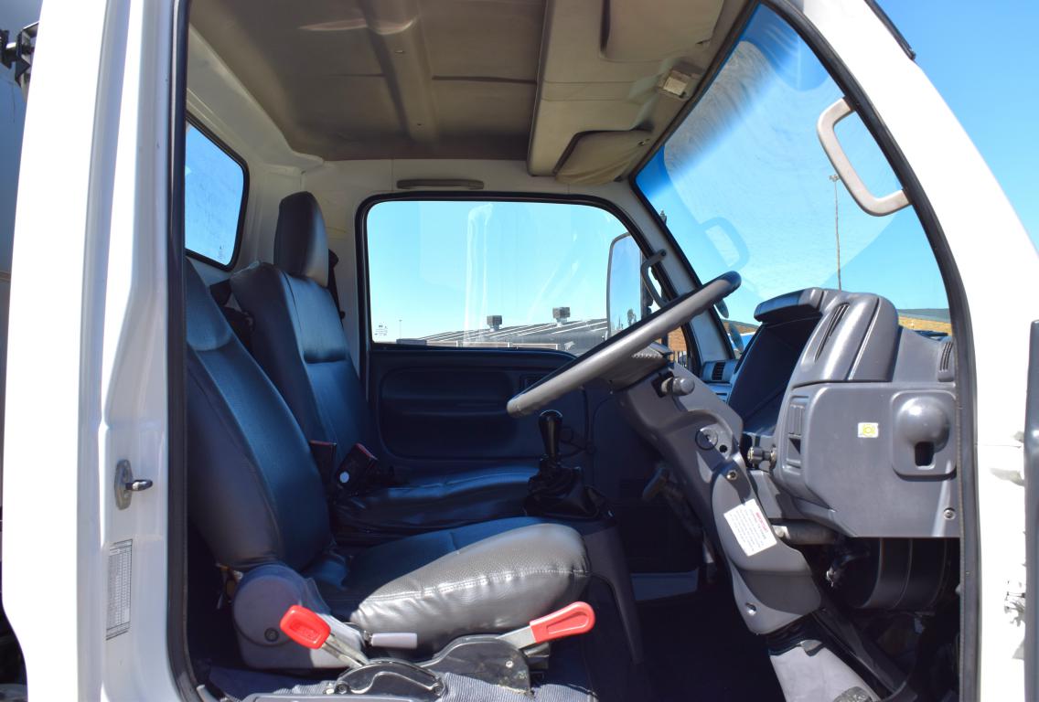 2014 Nissan UD 40 Tipper Truck