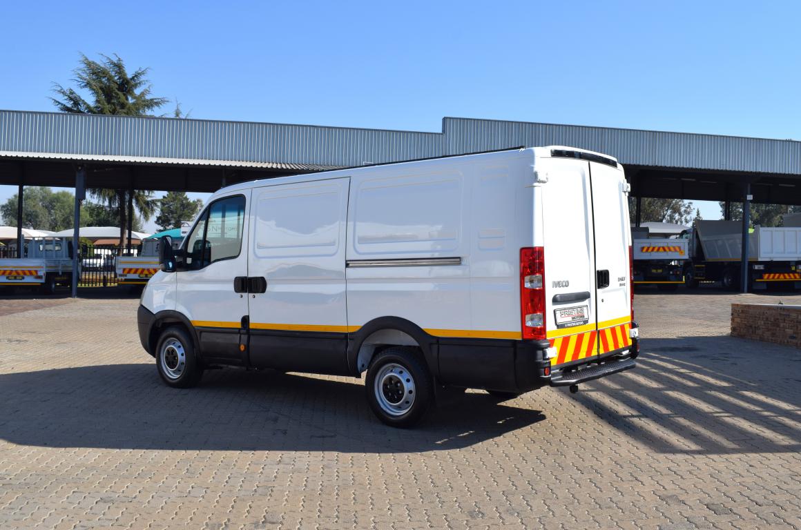 2011 Iveco Daily 35 S12V12 PANEL VAN
