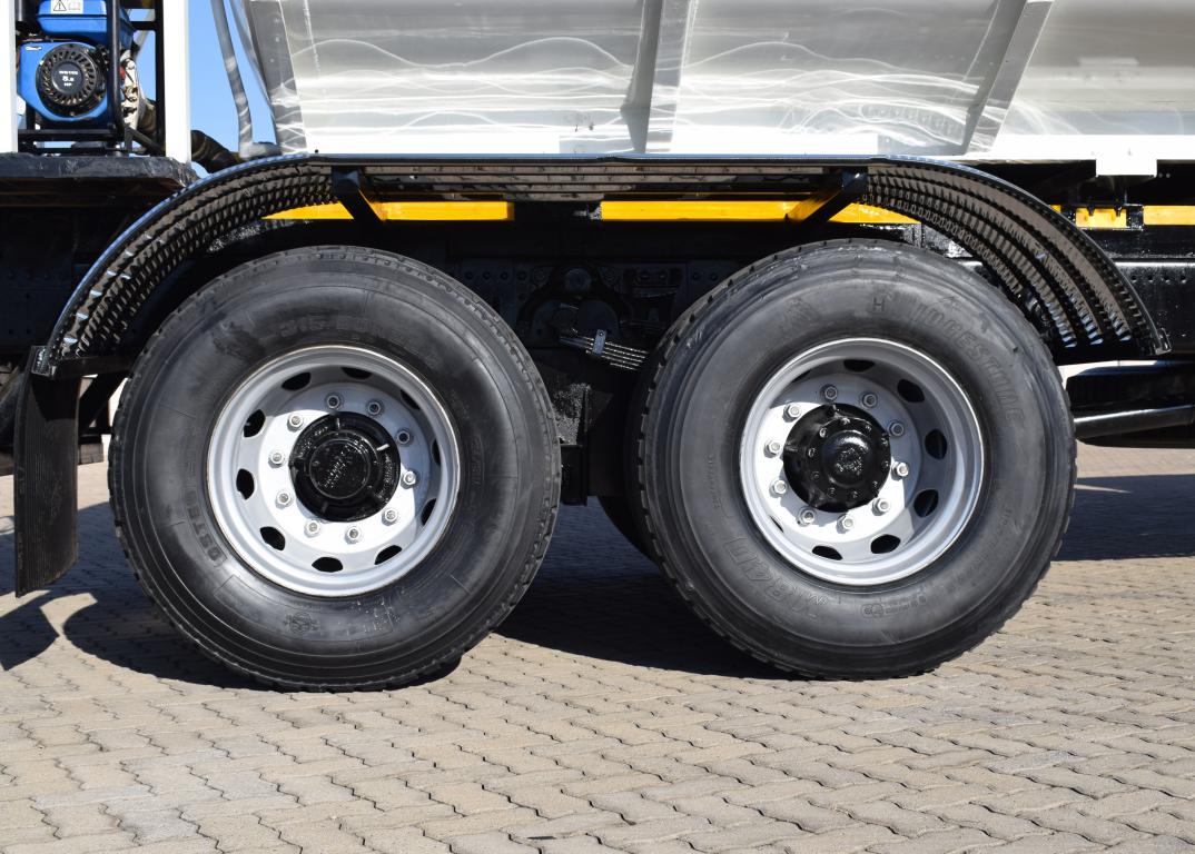 2024 Hino 500 Series 1627 WATER TANKER TRUCK