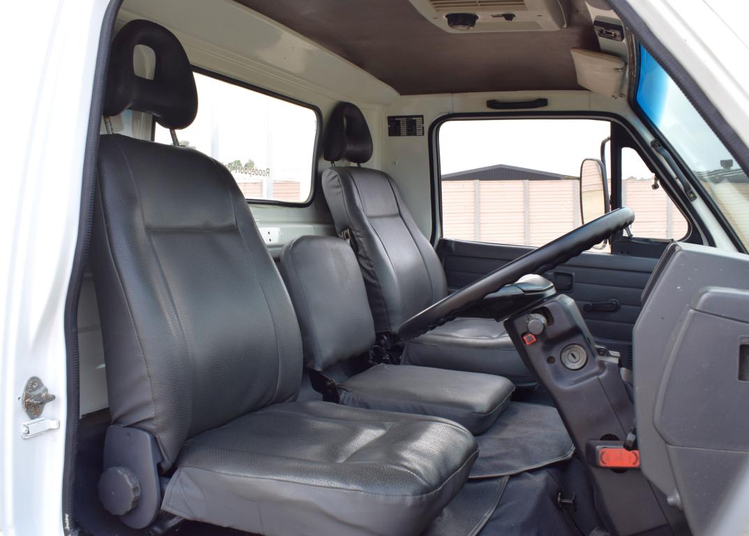 1995 Isuzu N 4000D Dropside Truck