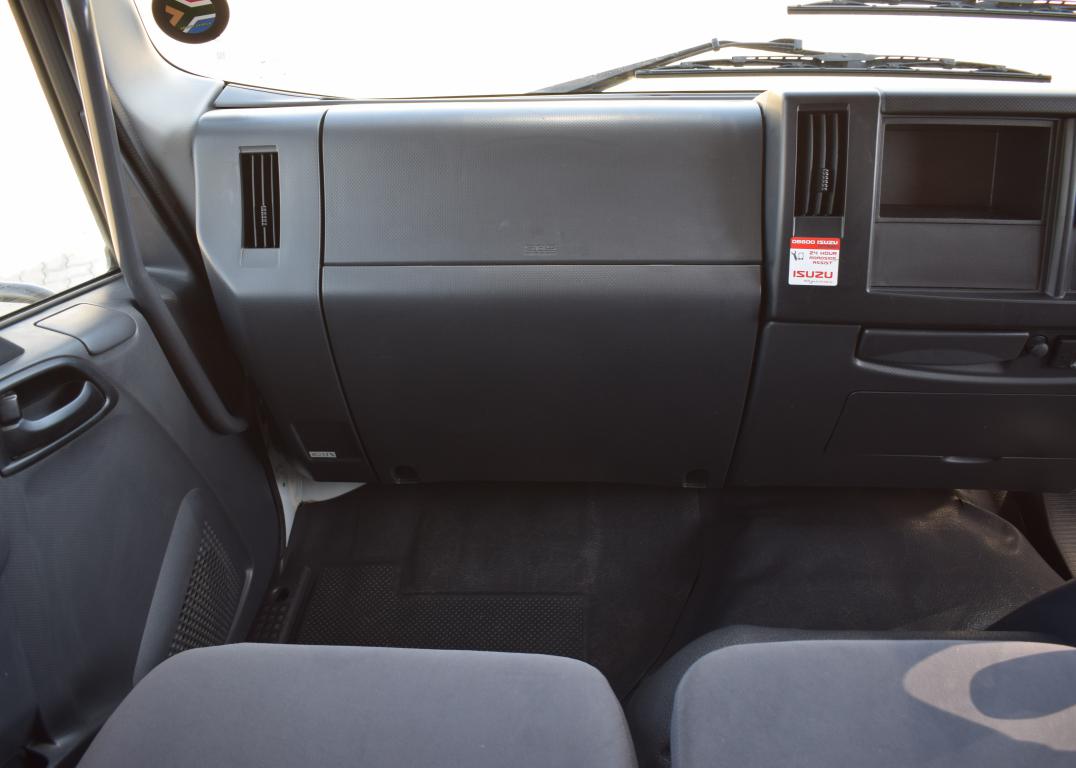 2024 Isuzu FSR 800 AMT REFRIGERATED BODY TRUCK