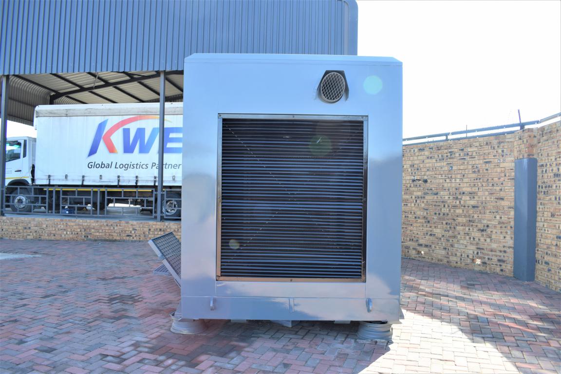 Generator 200 KVA Diesel Generator