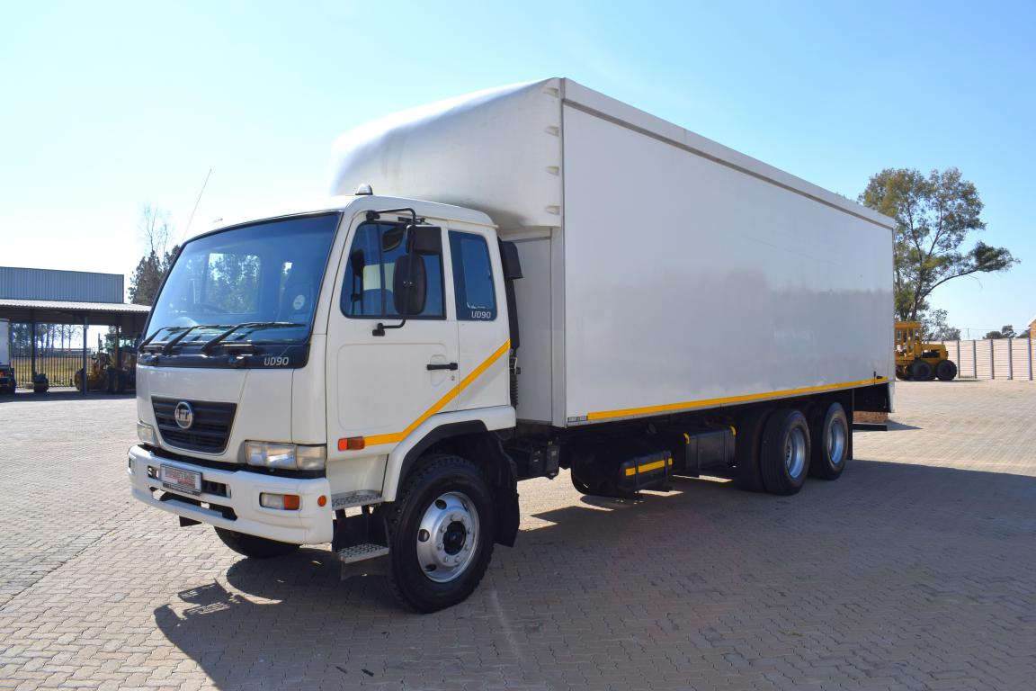 2012 Nissan UD 90 Volume Body Truck