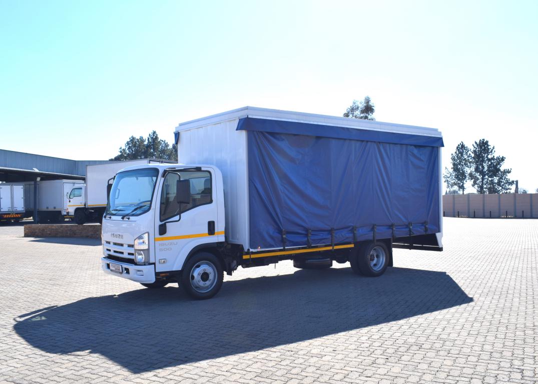 2012 Isuzu NQR 500 AMT CURTAIN SIDE TRUCK