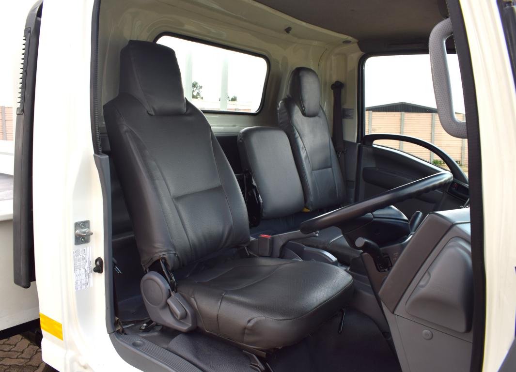 2021 Isuzu NQR 500 AMT Dropside truck