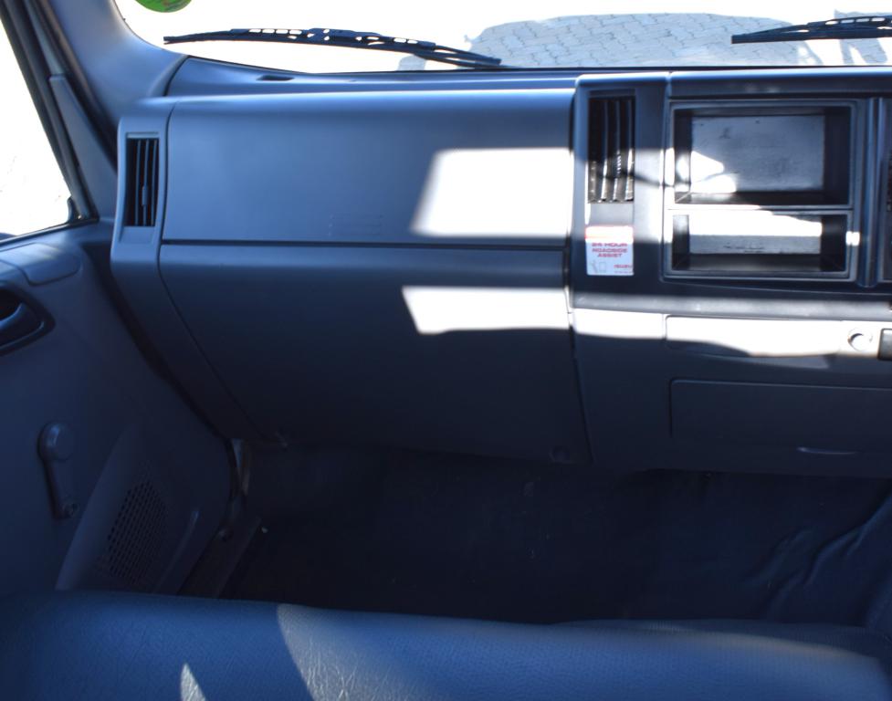2014 Isuzu NQR 500 DROPSIDE & CRANE TRUCK