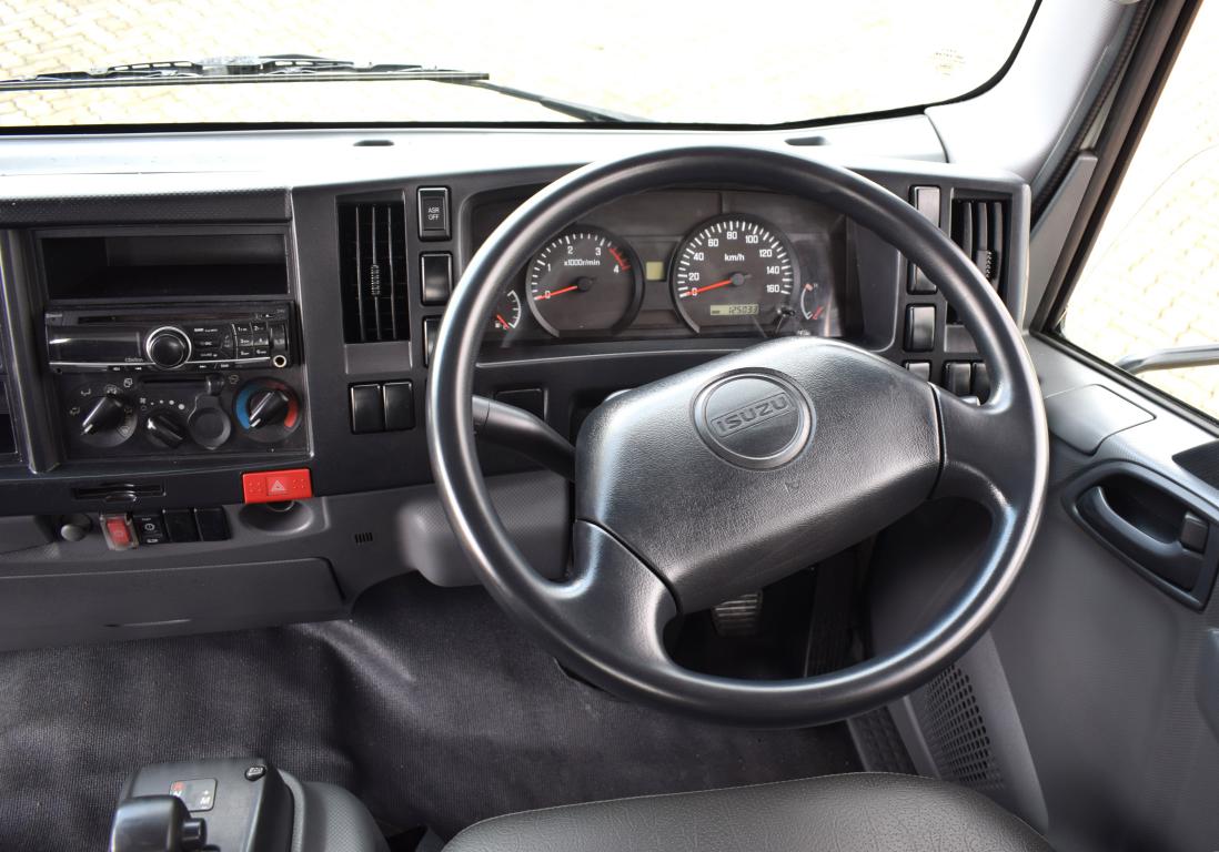 2021 Isuzu NQR 500 AMT Dropside truck