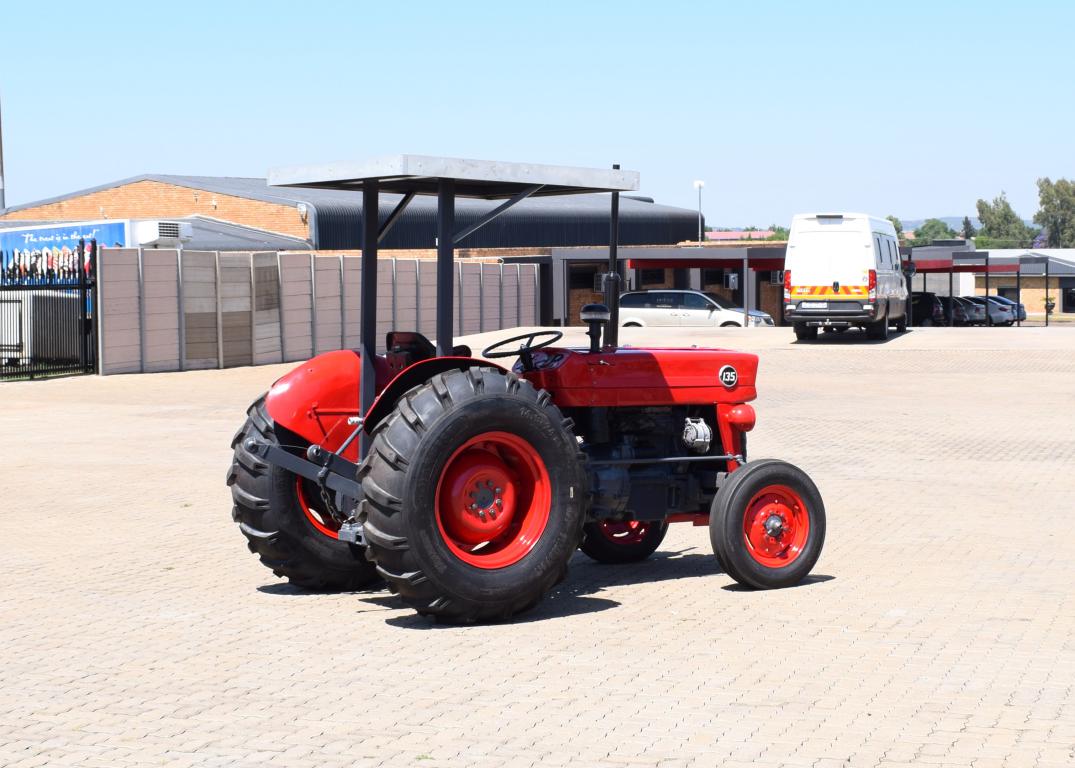 1977 Massey Ferguson 135 TRACTOR