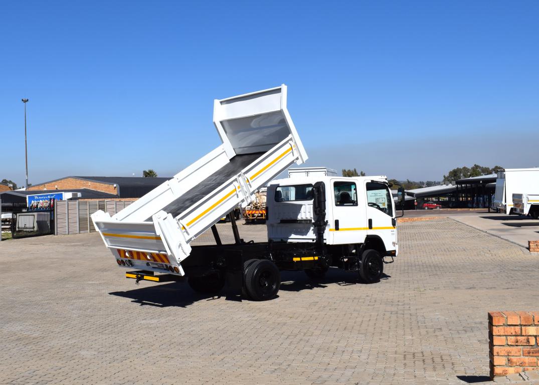 2012 Isuzu NPS 300 CREW CAB 4X4 TIPPER TRUCK