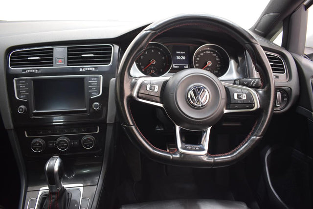 2016 Volkswagen Golf GTi Auto