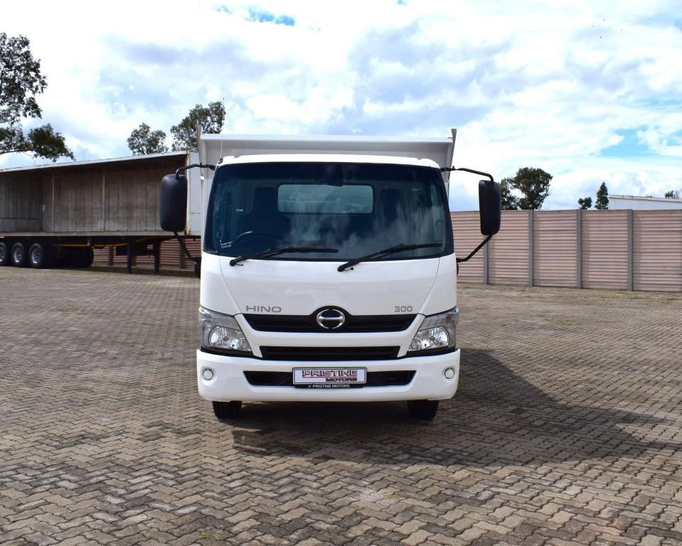 2017 Hino 300 Series 714 SWB (AX3) Tipper Truck