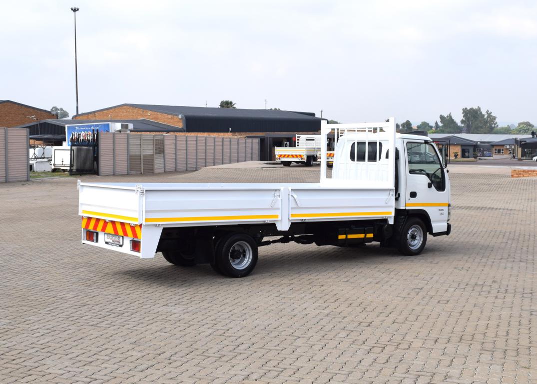 2006 Isuzu NHR 150 Dropside Driving School Truck