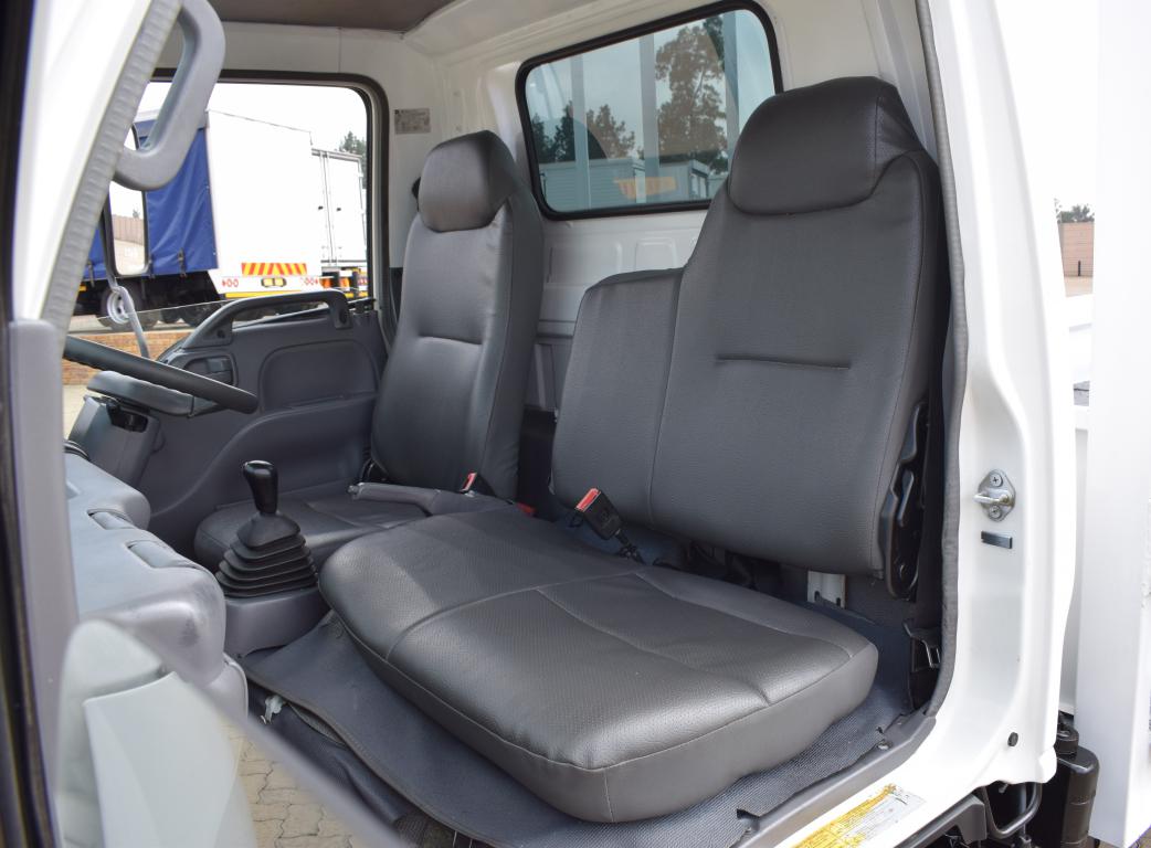 2006 Isuzu NHR 150 Dropside Driving School Truck