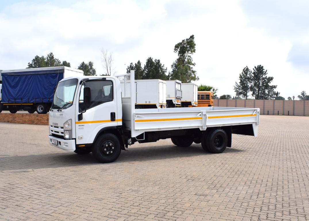 2013 Isuzu NPR 400 AMT DROPSIDE TRUCK