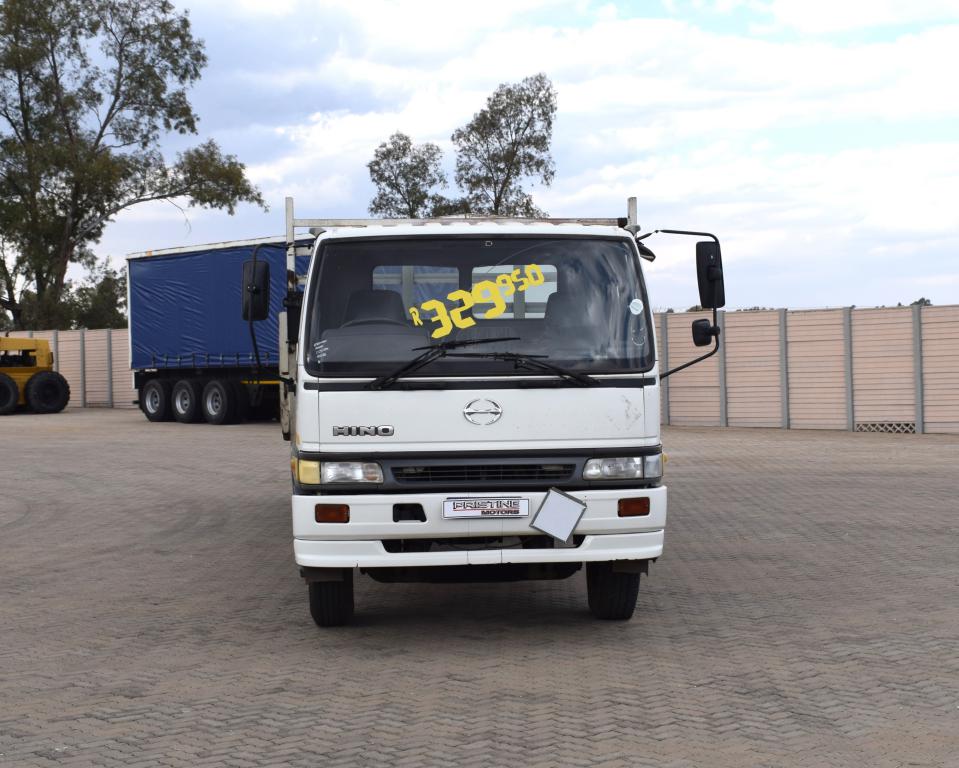 2003 Hino 15-207 Dropside Truck