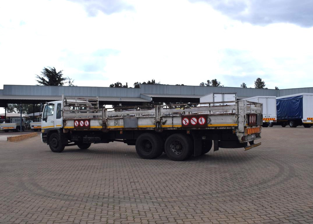 2003 Hino 15-207 Dropside Truck