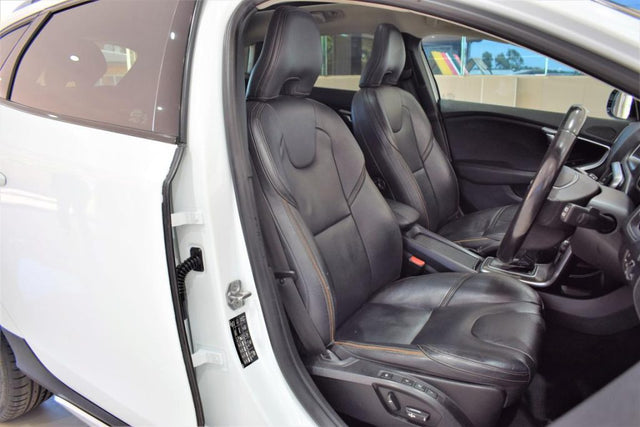 2015 Volvo V40 CC T5 Elite Auto AWD