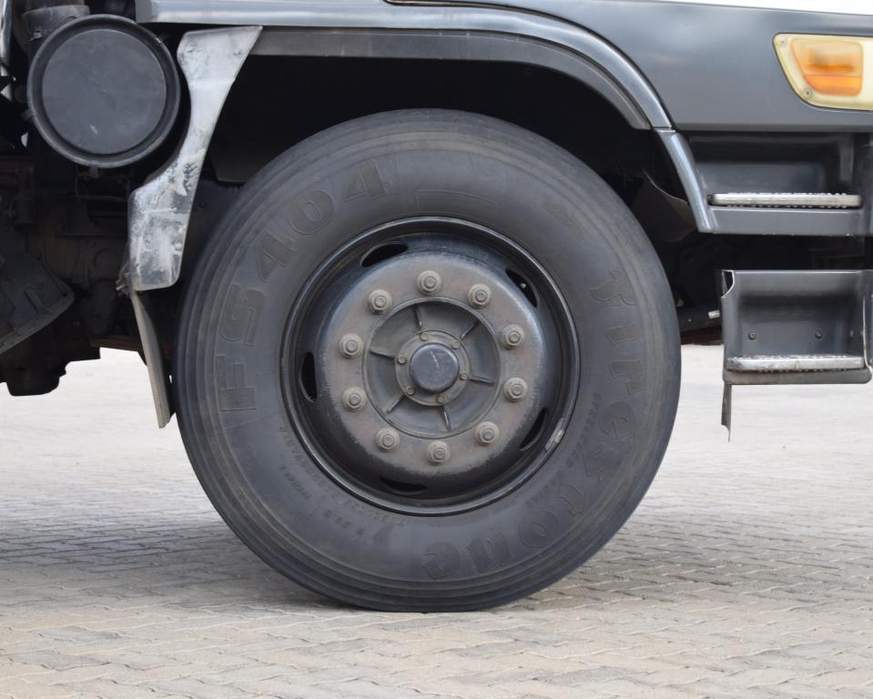 2003 Hino 15-207 Dropside Truck
