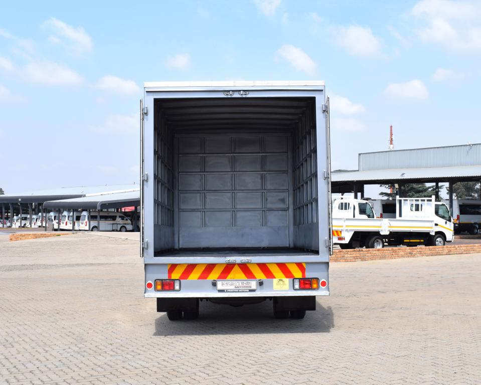 2020 Isuzu NPR 300 VOLUME BODY TRUCK