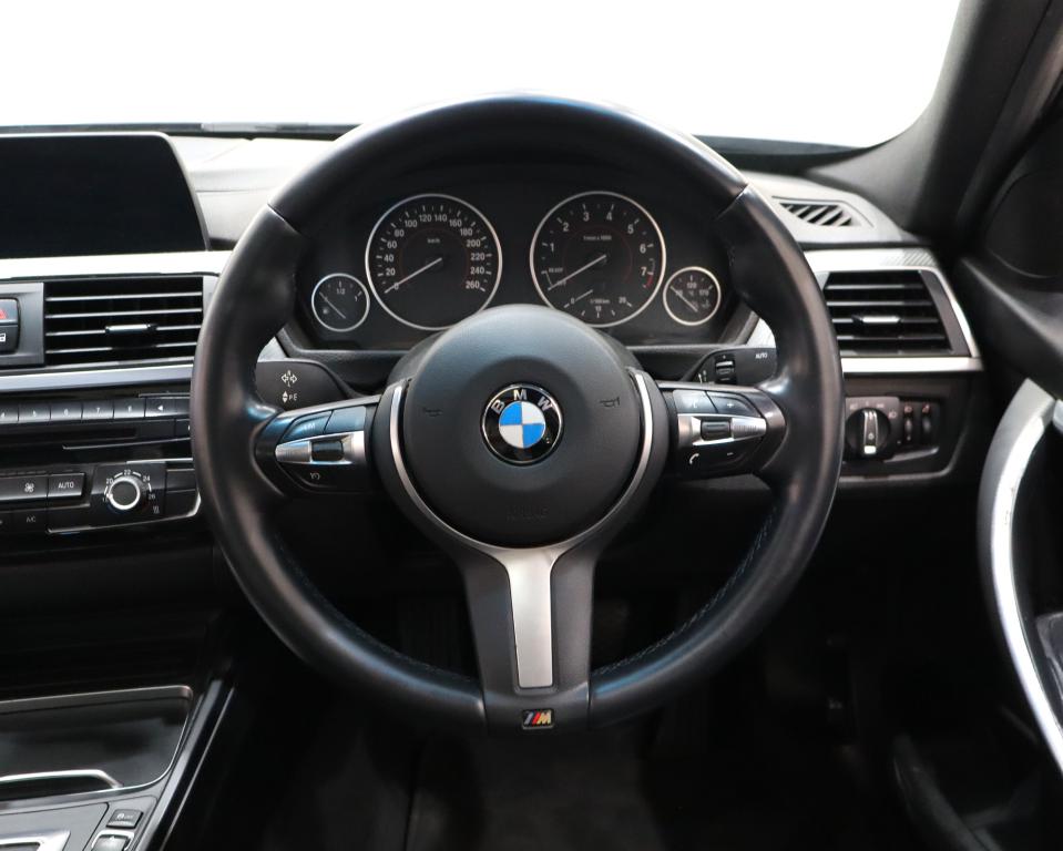 2018 BMW 3 Series 318i M Sport auto