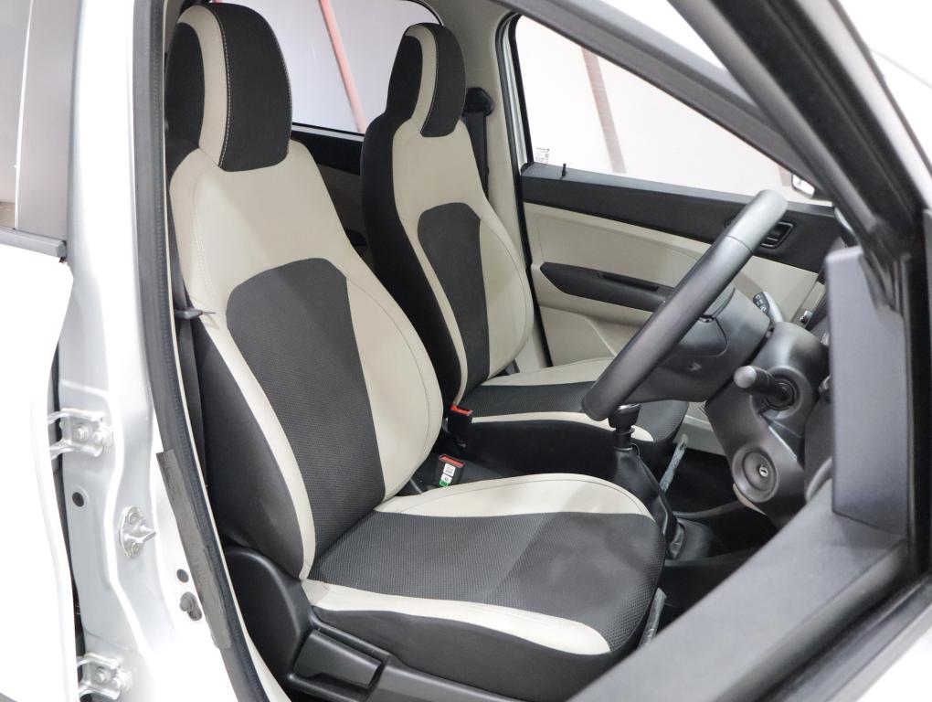 2025 Renault Triber 1.0 Dynamique