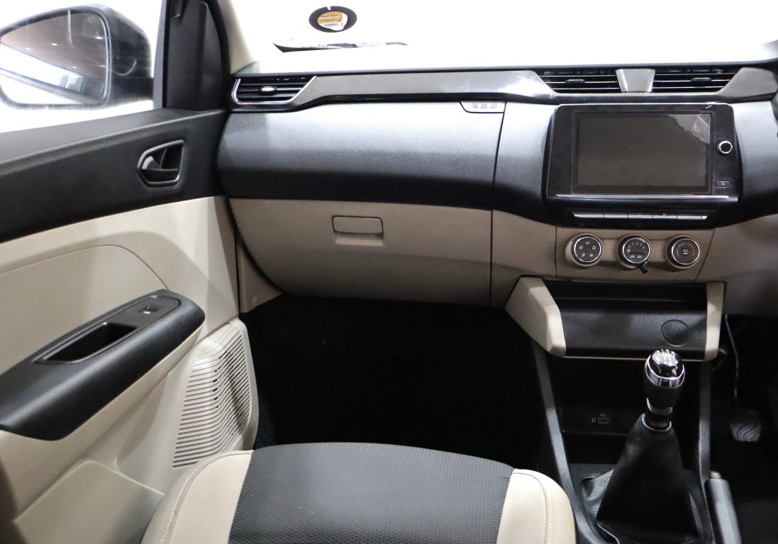 2025 Renault Triber 1.0 Dynamique