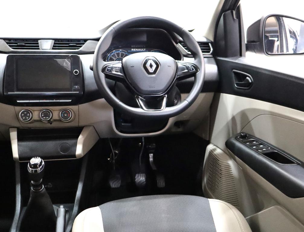 2025 Renault Triber 1.0 Dynamique