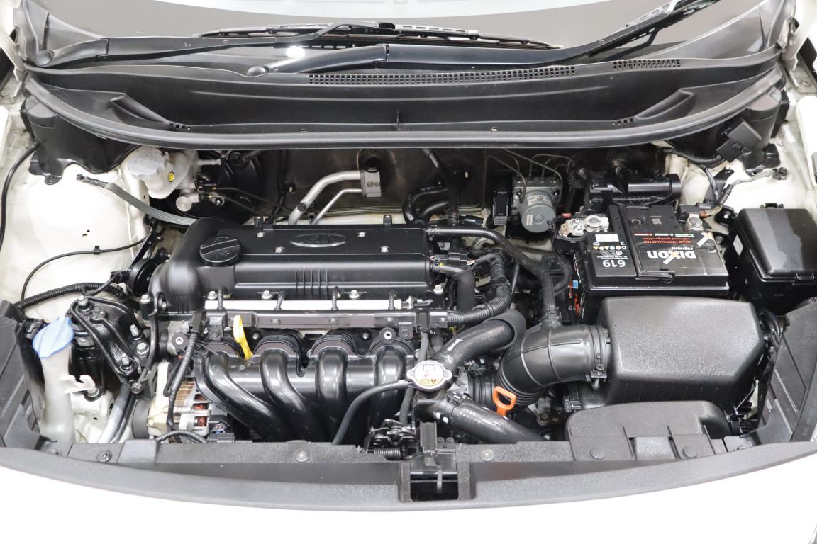 2013 Kia Rio Sedan 1.4 Tec Auto