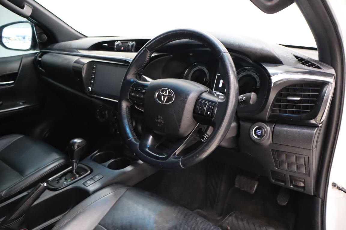2020 Toyota Hilux 2.8GD-6 Xtra Cab Legend Auto