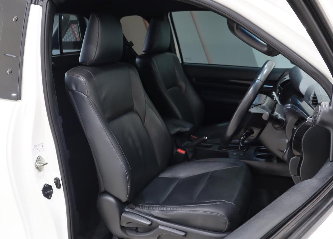 2020 Toyota Hilux 2.8GD-6 Xtra Cab Legend Auto