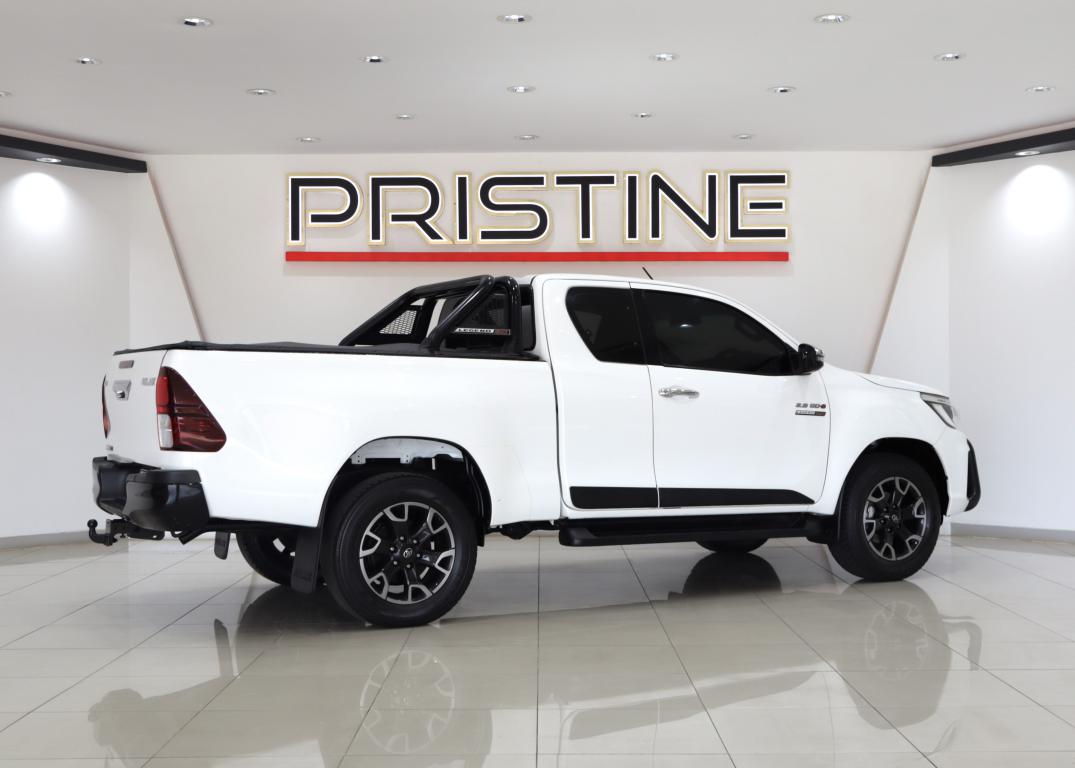 2020 Toyota Hilux 2.8GD-6 Xtra Cab Legend Auto