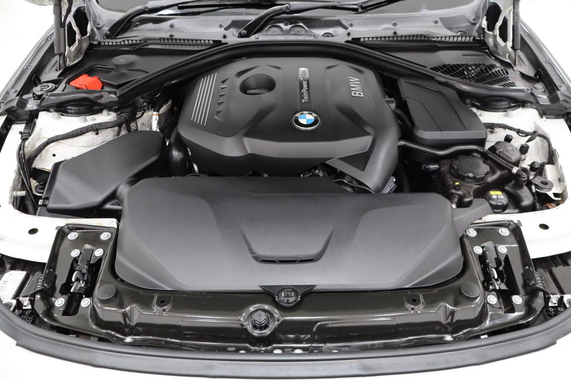 2016 BMW 3 Series 320i auto