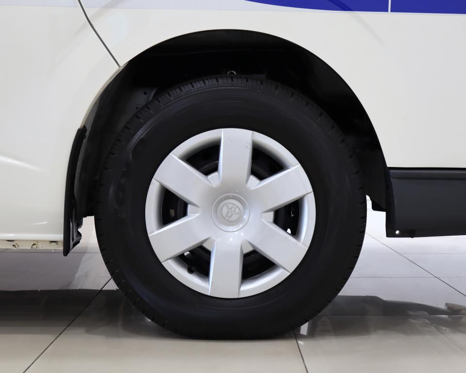 2025 Toyota Quantum 2.5D-4D Sesfikile