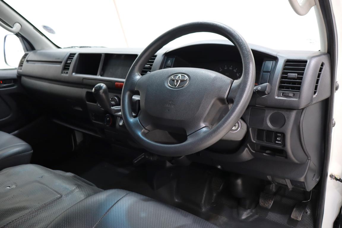 2023 Toyota Quantum 2.7 Sesfikile