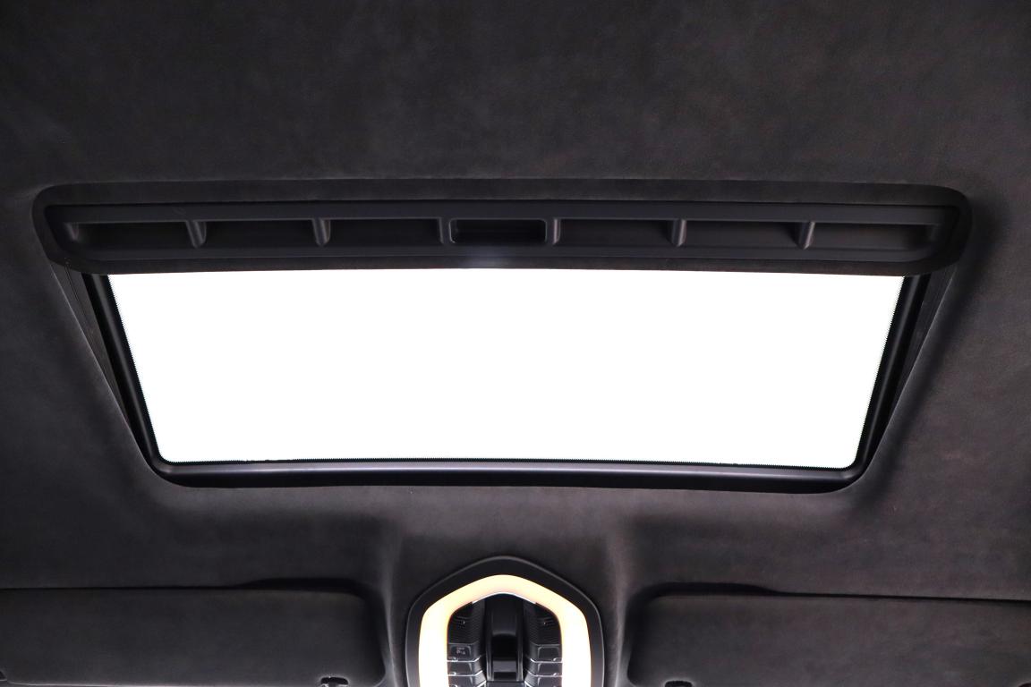 2013 Porsche Cayenne GTS Auto