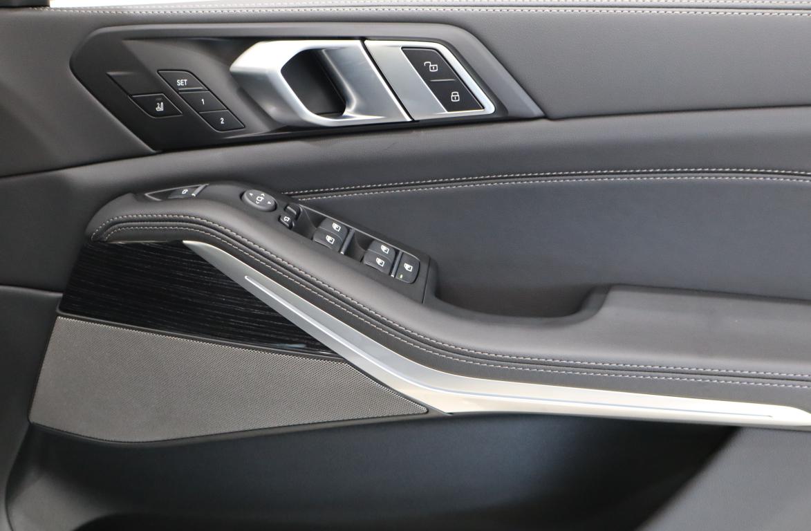 2025 BMW X5 xDrive30d M Sport Pro