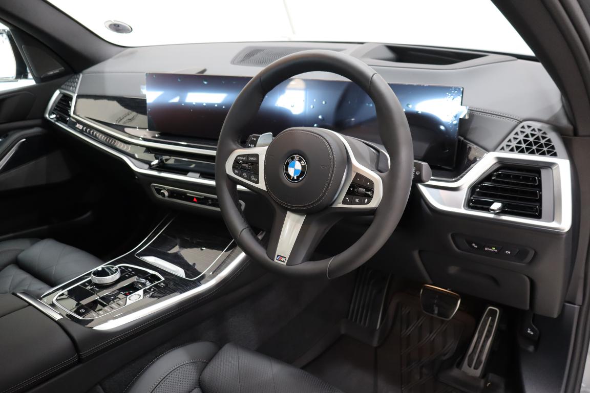 2025 BMW X5 xDrive30d M Sport Pro