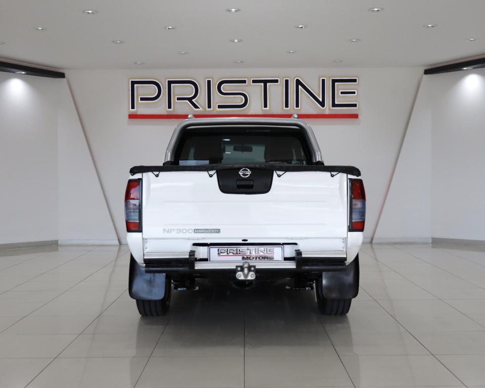 2017 Nissan NP300 Hardbody 2.4 Double Cab Hi-Rider
