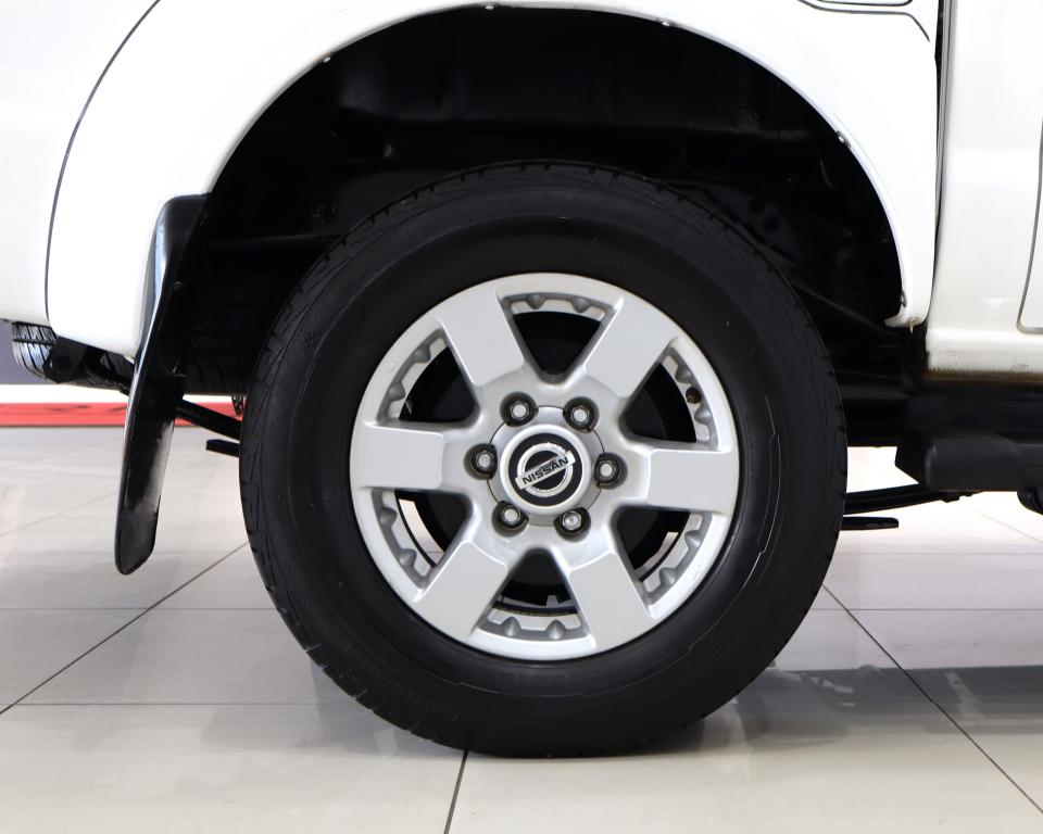 2017 Nissan NP300 Hardbody 2.4 Double Cab Hi-Rider