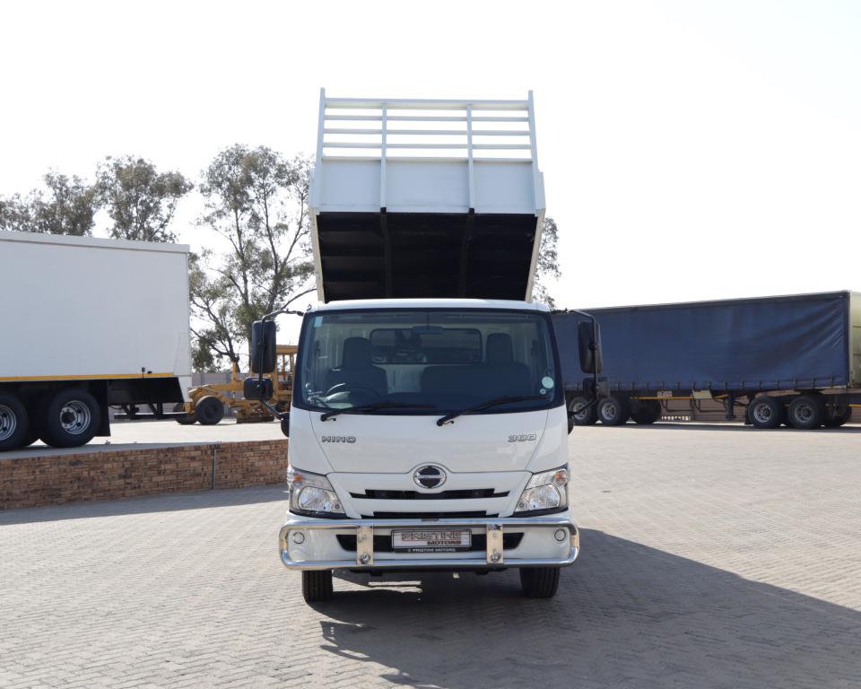 2023 Hino 300 Series 916 LWB (FD3) Tipper