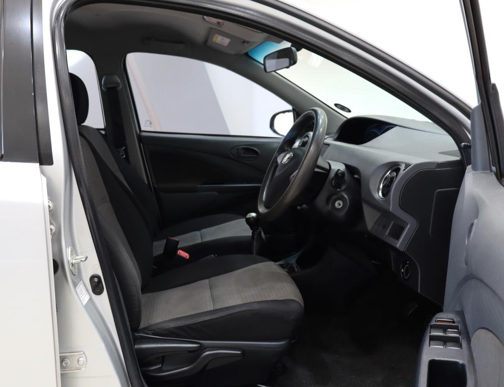 2015 Toyota Etios Hatch 1.5 Xs