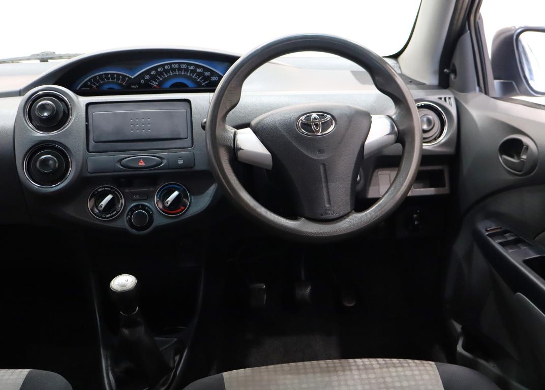 2015 Toyota Etios Hatch 1.5 Xs