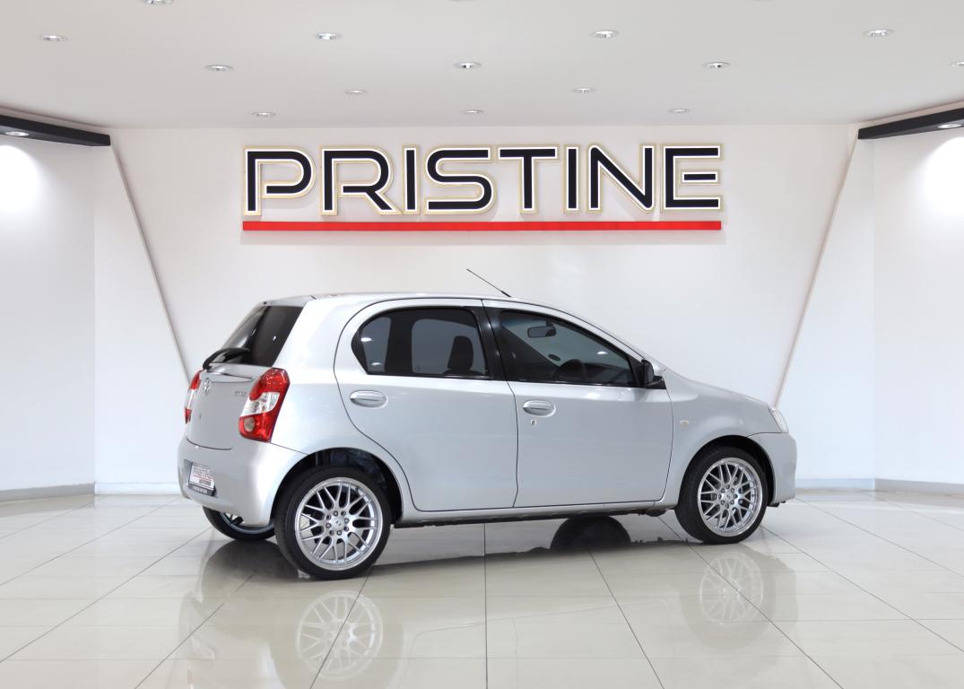 2015 Toyota Etios Hatch 1.5 Xs