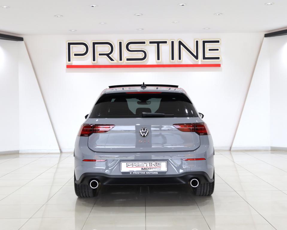 2025 Volkswagen Golf 8 GTI 2.0 TSI DSG